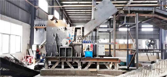報廢汽車用的廢鋼破碎機(jī)多少錢一套？用什么型號？