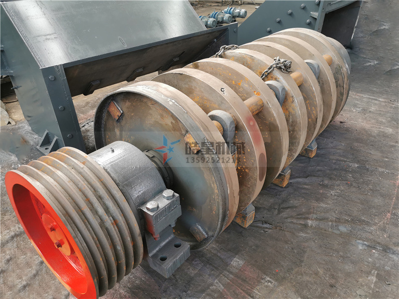金屬粉碎機<a href='http://m.dgrzz.com/case/501.html' target='_blank'><span>錘頭</span></a>結構