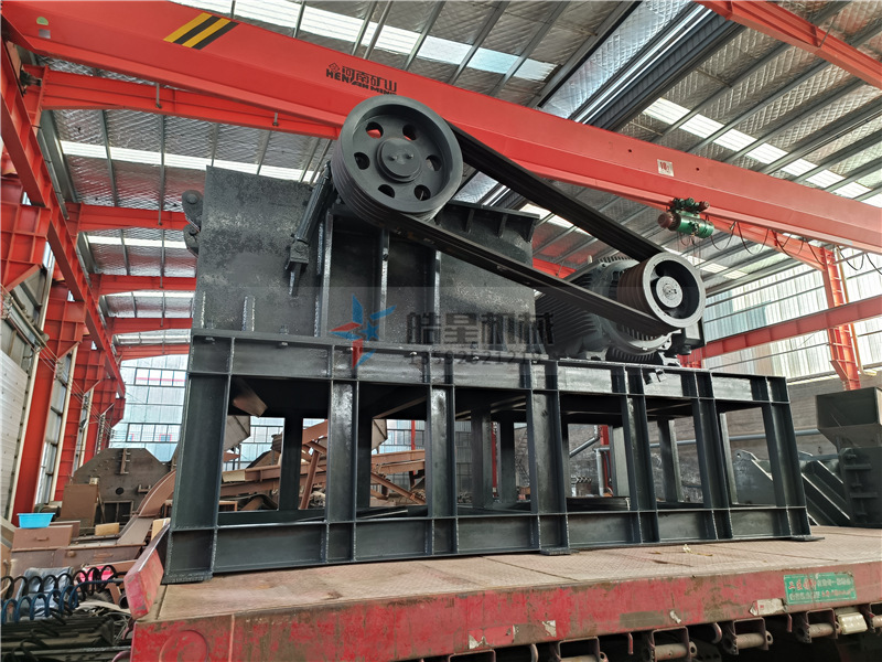 1600型廢鋁粉碎機設備發(fā)往貴州